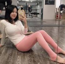 糖心vlog小桃酱照片-糖心Vlog中的小桃酱，时光剪影的甜蜜印记